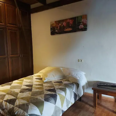 Arona, Rural House *